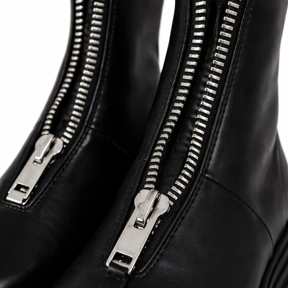 Shoes - Picture 5 of 6